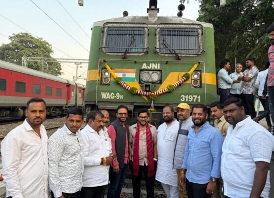 पुण्यनगरीचे श्रावणबाळ अनिल सातव पाटील यांच्याकडून १२ हजार नागरिकांसाठी भव्य महाकाल दर्शन यात्रा