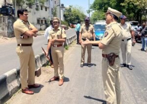 घटनास्थळी अप्पर पोलीस आयुक्त मनोज पाटील , पोलीस उप आयुक्त ( गुन्हे )निखील पिंगळे, परिमंडळ चार चे पोलीस उप आयुक्त चिलुमुला रजनिकांत , राजकुमार शिंदे , येरवडा सहा. पोलीस आयुक्त सुनिल जैतापुरकर , प्रांजली सोनवने ,विश्रांतवाडी पोलीस ठाण्याचे वरिष्ठ पोलीस निरीक्षक मंगेश हांडे , संपतराव राऊत पोलीस ,पोलीस निरीक्षक युनिट ४ गुन्हे शाखा कांचन जाधव , पोलीस उप निरीक्षक महेश भोसले, शब्बीर शेख पोलीस भेट दिली.